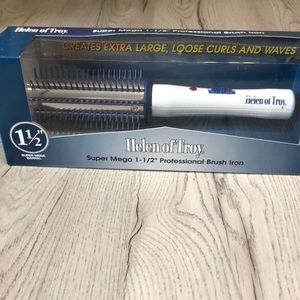 Helen of Troy Super Mega 1-1/2” Pro Brush Iron